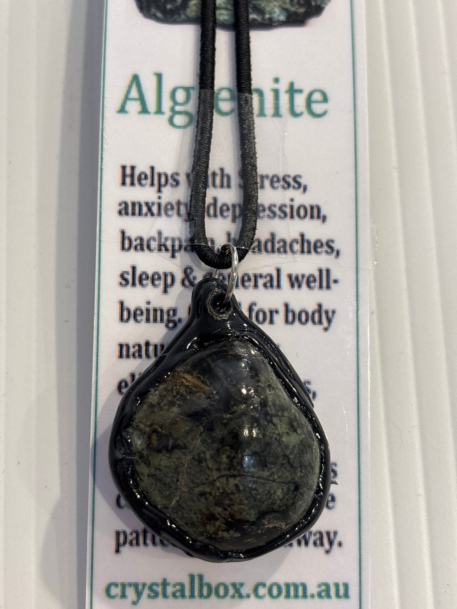 Alglenite Necklace 12 – Crystal Box