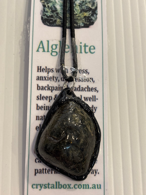 Alglenite Necklace 8 – Crystal Box