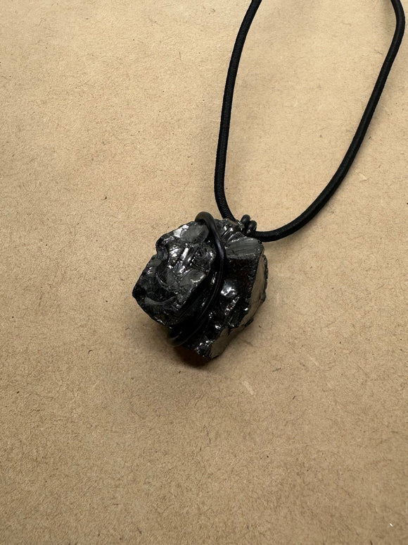 Wired Elite Shungite Crystal Necklace 2